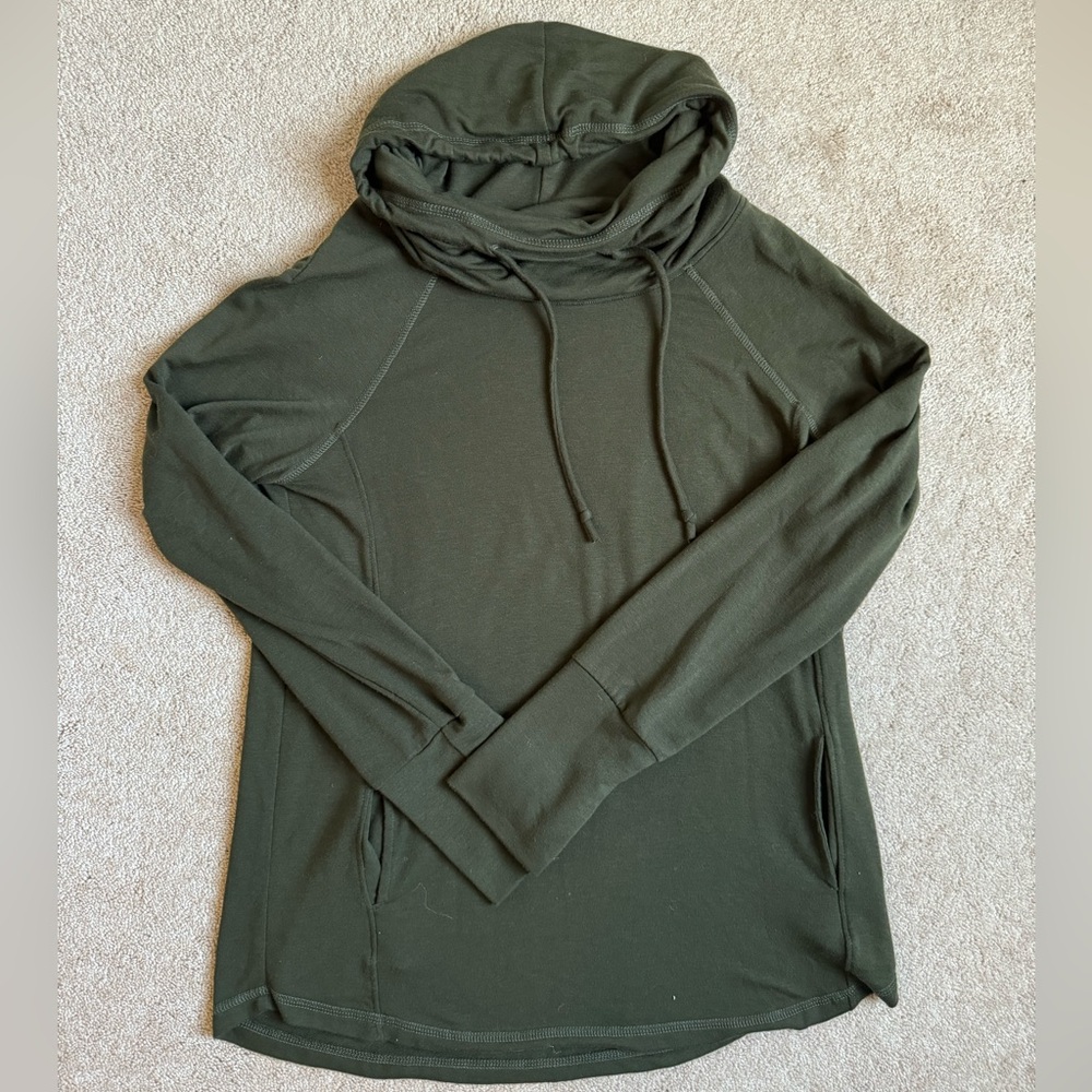 Army green light sweatshirt